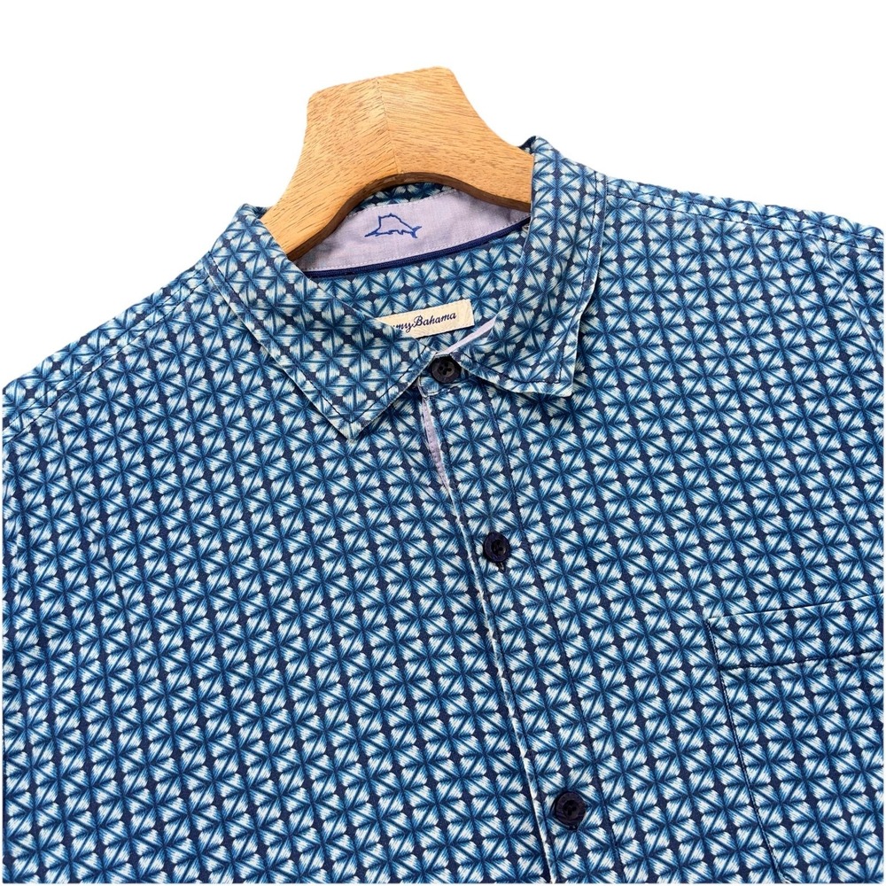 Tommy Bahama Hawaiian Shirt Mens 2XL Silk Blue‎ Abstract Resort Coastal Vacation